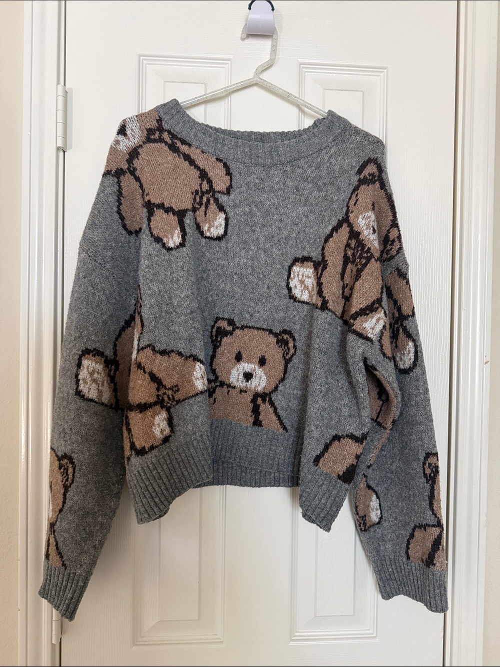 Forever 21 Gray Teddy Bear Graphic Sweater